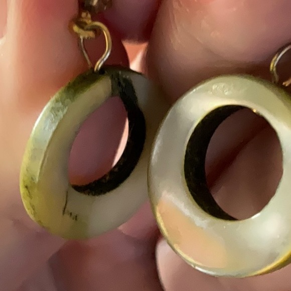 Abalone or shell earrings - Picture 8 of 8